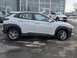 Hyundai Kona Essential, AWD, BAS KM 2018 à Boucherville, Québec - 5 - w320h240px