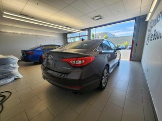 Hyundai Sonata 2.4L Sport Tech 2016 à Boucherville, Québec - 6 - w320h240px