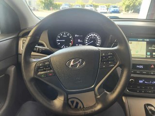 Hyundai Sonata 2.4L Sport Tech 2016 à Boucherville, Québec - 3 - w320h240px