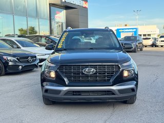 Hyundai Venue Preferred Bas Kilométrage 2022 à Terrebonne, Québec - 2 - w320h240px