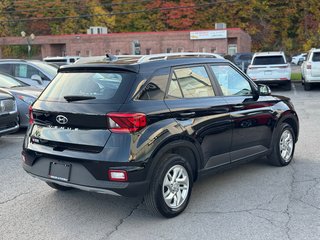 Hyundai Venue Preferred Bas Kilométrage 2022 à Terrebonne, Québec - 6 - w320h240px