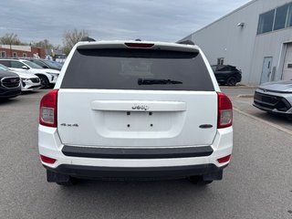 2011 Jeep Compass in Montreal, Quebec - 6 - w320h240px