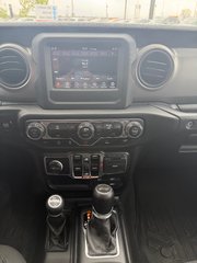 Jeep Wrangler Unlimited Sport ,V6,AIR, BAS KM 2021 à Boucherville, Québec - 6 - w320h240px