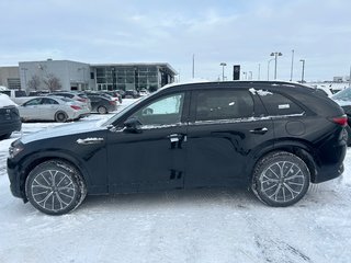 Mazda CX-70 Plug-In Hybrid GT 2025 à Boucherville, Québec - 2 - w320h240px