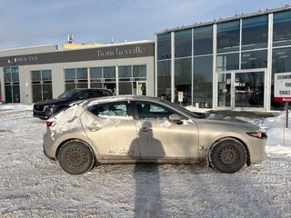 Mazda Mazda3 Sport GS SPORT AUTO 1 PROPRIO JAMAIS ACCIDENTÉ 2022 à Boucherville, Québec - 2 - w320h240px