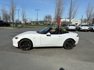 Mazda MX-5 GX, AUT, 37800KM ! 2016 à Boucherville, Québec - 2 - w320h240px