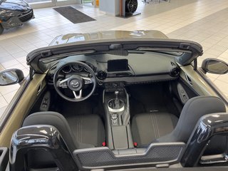 Mazda MX-5 GS-P, AUT, BAS KM, AUBAINE 2023 à Boucherville, Québec - 3 - w320h240px