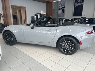 Mazda MX-5 GT 2024 à Boucherville, Québec - 3 - w320h240px