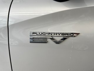 Mitsubishi OUTLANDER PHEV  2023 à Boucherville, Québec - 5 - w320h240px