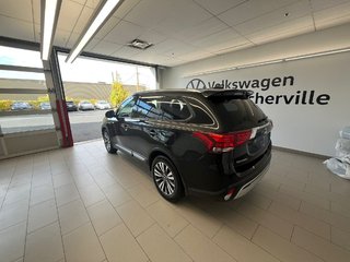 2020 Mitsubishi Outlander ES-AWC in Boucherville, Quebec - 5 - w320h240px