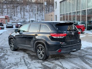 2017 Toyota Highlander LE AWD in Terrebonne, Quebec - 4 - w320h240px
