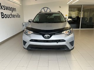 2018 Toyota RAV4 LE in Boucherville, Quebec - 3 - w320h240px