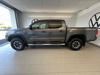 2017 Toyota Tacoma TRD OFF ROAD in Boucherville, Quebec - 5 - w320h240px