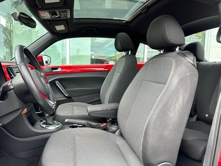 Volkswagen Beetle Coupe  2014 à Boucherville, Québec - 4 - w320h240px