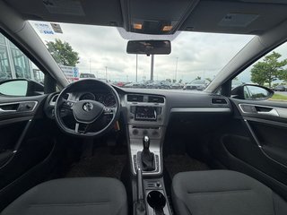 2015 Volkswagen Golf TRENDLINE in Boucherville, Quebec - 5 - w320h240px
