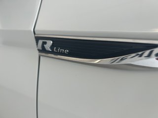 Volkswagen Jetta HIGHLINE R-LINE 2019 à Boucherville, Québec - 4 - w320h240px