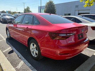 Volkswagen Jetta Comfortline Manuelle 2019 à Boucherville, Québec - 3 - w320h240px