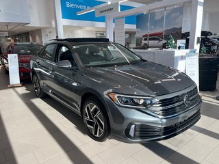 Volkswagen Jetta Highline 2024 à Boucherville, Québec - 3 - w320h240px