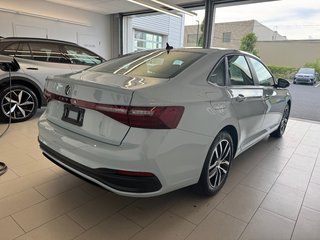 2025 Volkswagen Jetta Comfortline in Boucherville, Quebec - 6 - w320h240px