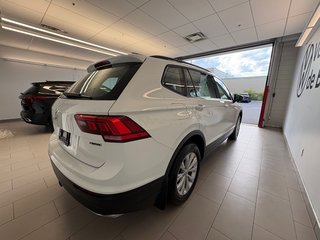 2020 Volkswagen Tiguan Trendline in Boucherville, Quebec - 6 - w320h240px