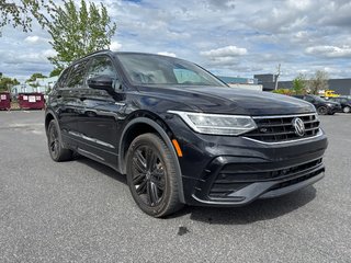 2022 Volkswagen Tiguan Comfortline R-Line Black Edition in Boucherville, Quebec - 3 - w320h240px