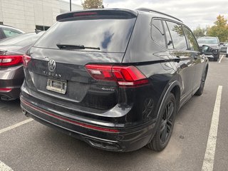 2022 Volkswagen Tiguan Comfortline R-Line Black Edition in Boucherville, Quebec - 5 - w320h240px