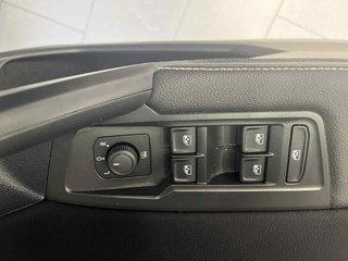 Volkswagen Tiguan Trendline 4 Motion 2023 à Boucherville, Québec - 6 - w320h240px