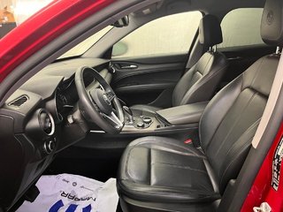 2018 Alfa Romeo Stelvio Ti in Boischatel, Quebec - 6 - w320h240px