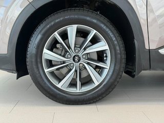 2020 Hyundai Santa Fe Preferred w/Sun&Leather Package AWD | 8 ROUES | BAS KM | CUIR | TOIT PANO | CAMÉRA | CARPLAY +++ in Laval, Quebec - 5 - w320h240px