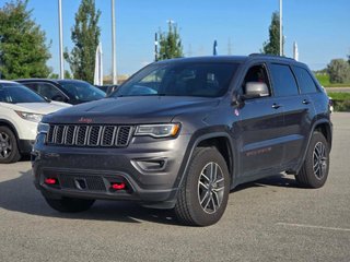 2021 Jeep Grand Cherokee Trailhawk | 4X4 | 8 PNEUS | CUIR | NAV | TOIT PANO | DÉMARREUR | CAMÉRA | CARPLAY +++ in Laval, Quebec - 5 - w320h240px
