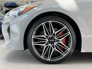Kia Stinger GT Limited AWD | 8 PNEUS | BAS KM | DÉMARREUR | CAMÉRA 360 | NAV | TOIT | CUIR | CARPLAY +++ 2023 à Laval, Québec - 5 - w320h240px