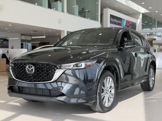 Mazda CX-5 Signature AWD | BAS KM | CUIR | NAV | TOIT | CAMÉRA 360 | BOSE | CARPLAY +++ 2023 à Laval, Québec - 4 - w320h240px