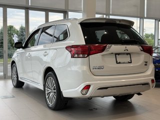 2022 Mitsubishi Outlander PHEV SE S-AWC | CUIR | CARPLAY | CAMÉRA | BLUETOOTH +++ in Laval, Quebec - 6 - w320h240px