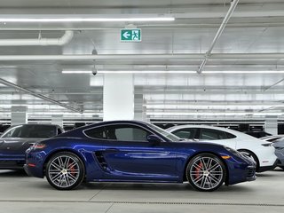 2025 Porsche 718 Cayman S / Premium Package / Sport Chrono / BOSE in Laval, Quebec - 2 - w320h240px
