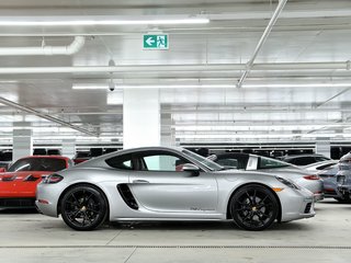 Porsche 718 Cayman Coupe / Sport Exhaust / BOSE / PASM 2025 à Laval, Québec - 2 - w320h240px