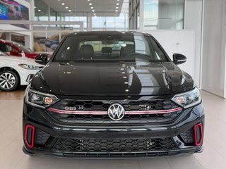 Volkswagen Jetta GLI DSG | DÉMARREUR | TOIT | CUIR | NAV | CARPLAY | CAMÉRA +++ 2023 à Laval, Québec - 2 - w320h240px