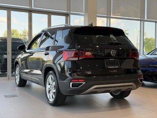 2022 Volkswagen Taos Comfortline 4MOTION | DÉMARREUR | TOIT PANO | CUIR | CARPLAY | CAMÉRA +++ in Laval, Quebec - 6 - w320h240px