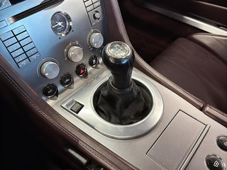 Aston Martin DB9  2006 à Saint-Hyacinthe, Québec - 13 - w320h240px
