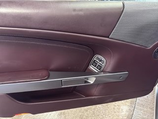 Aston Martin DB9  2006 à Saint-Hyacinthe, Québec - 10 - w320h240px