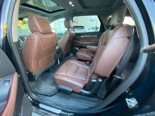 Buick Enclave  2018 à Saint-Hyacinthe, Québec - 9 - w320h240px