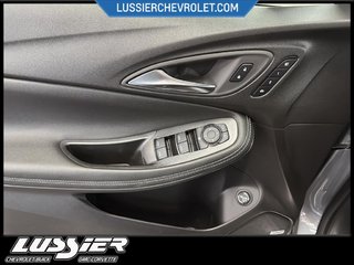 Buick Encore GX Avenir AWD  2025 à Saint-Hyacinthe, Québec - 11 - w320h240px
