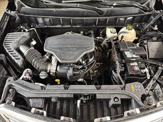 2017 Cadillac XT5 in Saint-Hyacinthe, Quebec - 8 - w320h240px