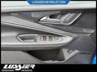 2025 Chevrolet BLAZER EV LT in Saint-Hyacinthe, Quebec - 11 - w320h240px
