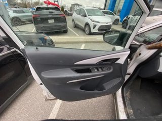 2017 Chevrolet Bolt in Saint-Hyacinthe, Quebec - 8 - w320h240px