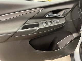 2023 Chevrolet Bolt in Saint-Hyacinthe, Quebec - 8 - w320h240px