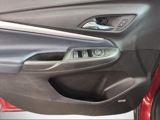 2023 Chevrolet BOLT in Saint-Hyacinthe, Quebec - 11 - w320h240px