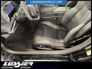 2025 Chevrolet CORVETTE STINGRAY CABRIOLET in Saint-Hyacinthe, Quebec - 8 - w320h240px