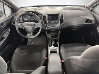 Chevrolet CRUZE LT + GARANTIE DISPONIBLE +  2018 à Saint-Hyacinthe, Québec - 10 - w320h240px