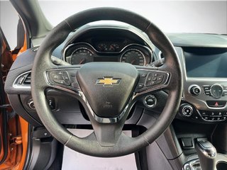 Chevrolet Cruze  2017 à Saint-Hyacinthe, Québec - 10 - w320h240px