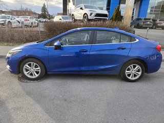 Chevrolet Cruze  2017 à Saint-Hyacinthe, Québec - 2 - w320h240px